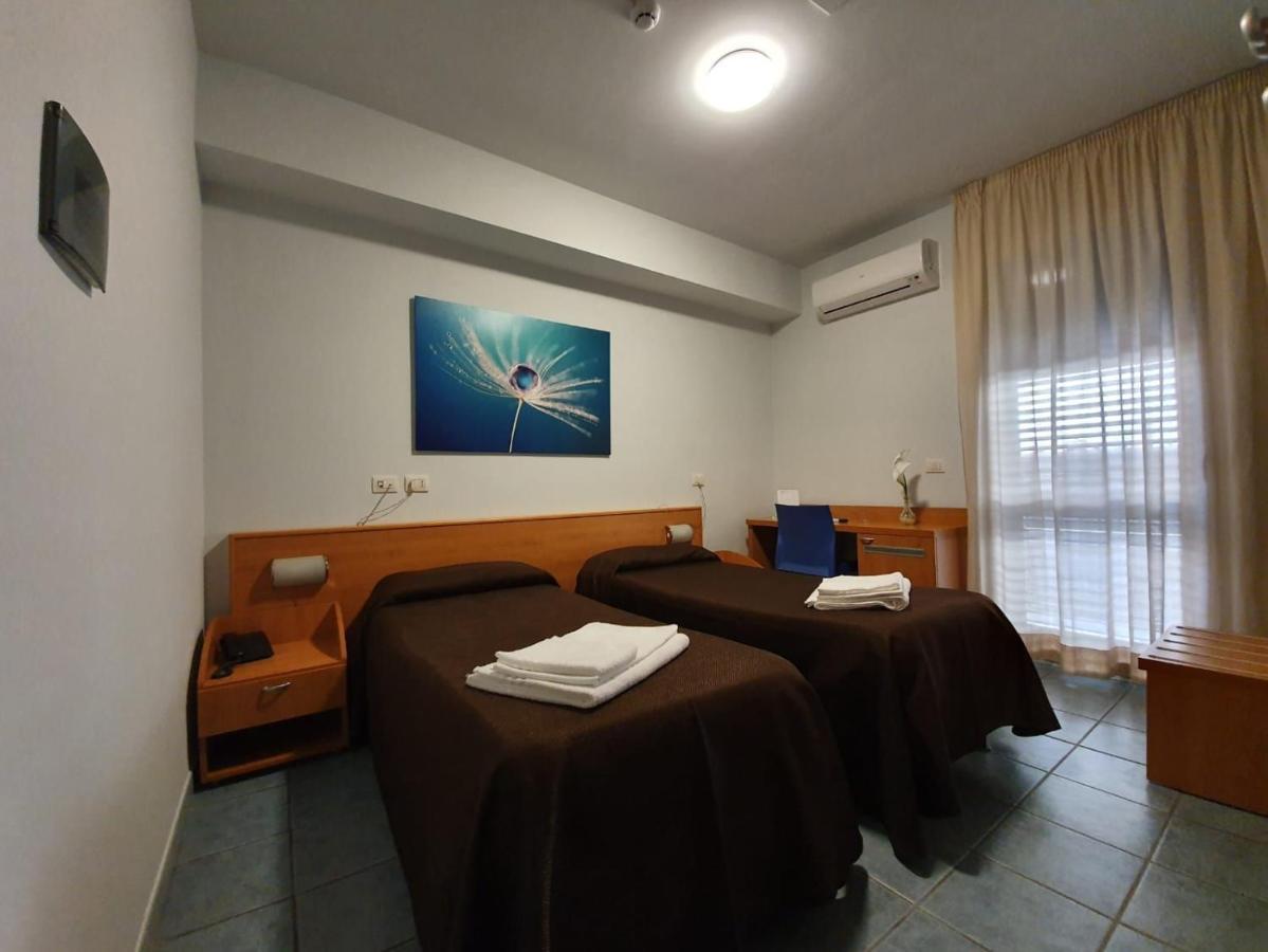 Hotel Casale Dei Greci Biancavilla Exterior photo